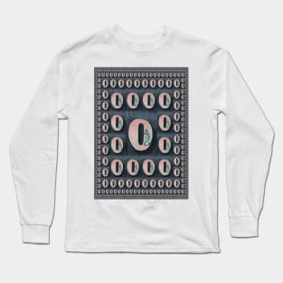 CAPITAL LETTER O. MAGIC CARPET Repeated Size Reductions Long Sleeve T-Shirt